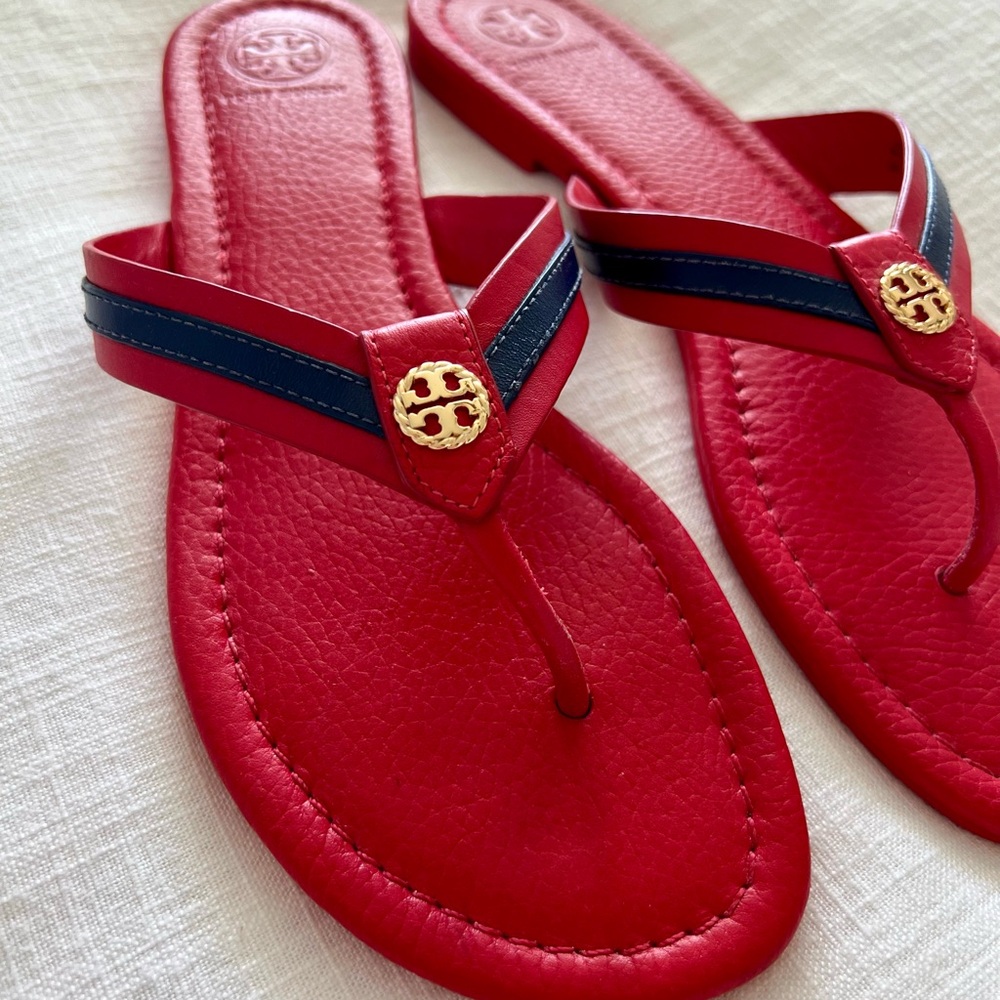 Tory Burch Red Leather Thong Sandals with Navy Stripe and Gold Logo - Picture 4 of 6
